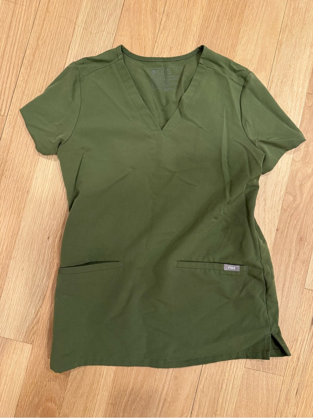 FIGS Moss Green Scrub Set: XXS Casma Top and Kade petite/XS
